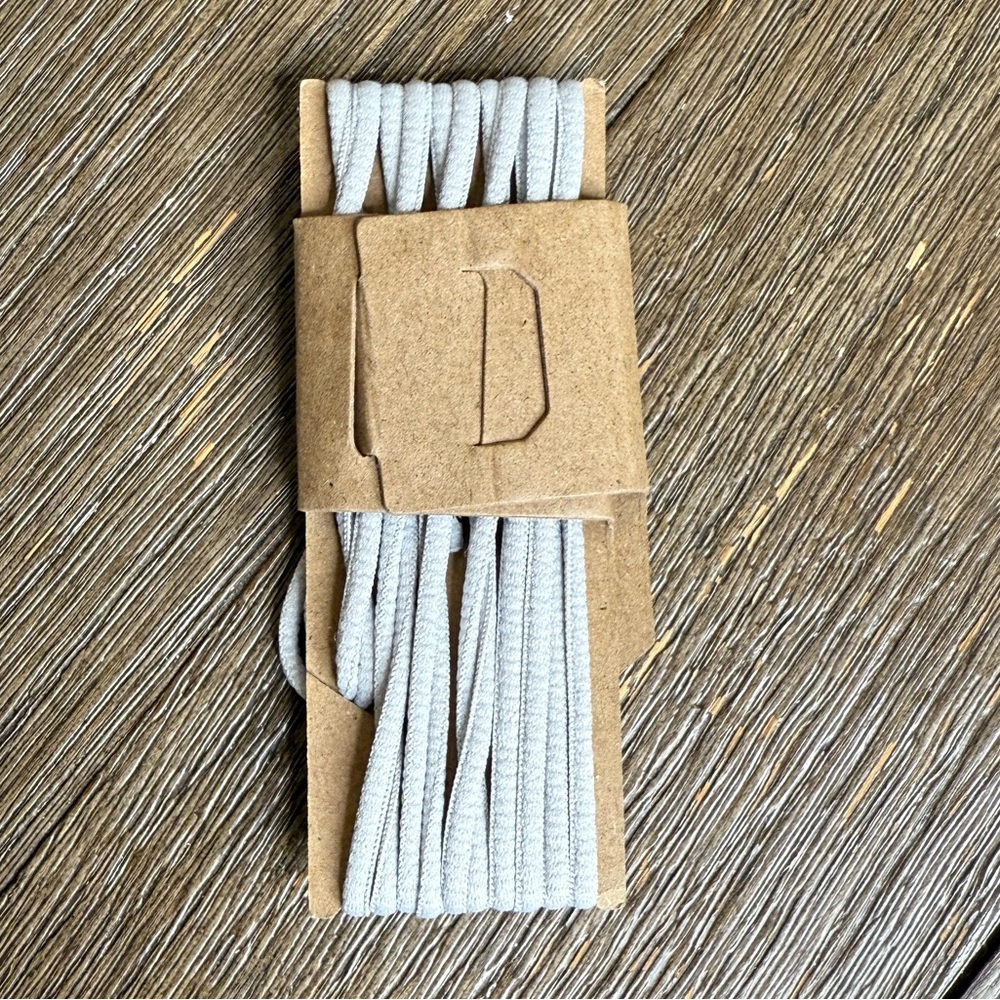 Original On Cloud Light Gray Speed Laces - Picture 2 of 2